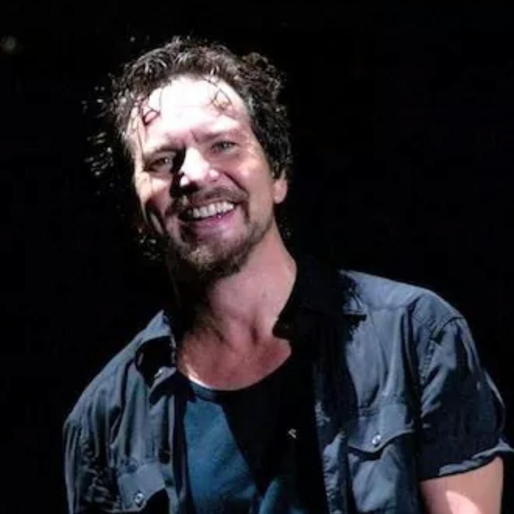 Est Ce Que Eddie Munson Est Mort Pics Where Eddie Looks Hot - Part 2 - Page 609 — Pearl Jam Community
